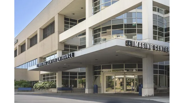 Corewell Health William Beaumont University Hospital Laboratory - 3581 W 13 Mile Rd