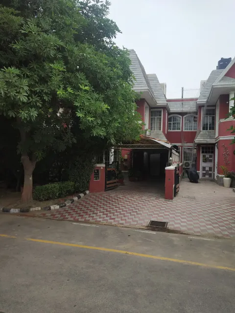 Cinnamon Homestay, Sohna Road