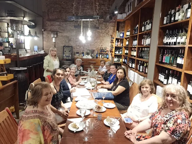 El Maridaje wine bar