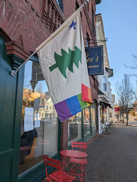 Bev’s Cafe and Market