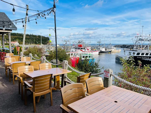 Tipsy Tails Restaurant