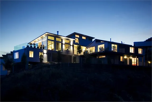 7Manata Queenstown Golf Ski Party Holiday Home