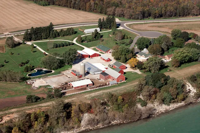 Lake Orchard Farm Retreat