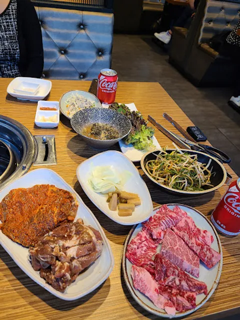 화화 돼지왕갈비 대연점