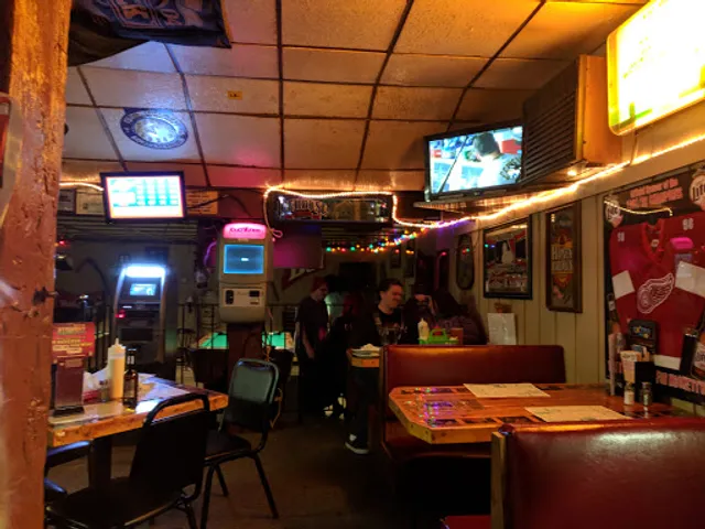 Hitch N Post Bar & Grill