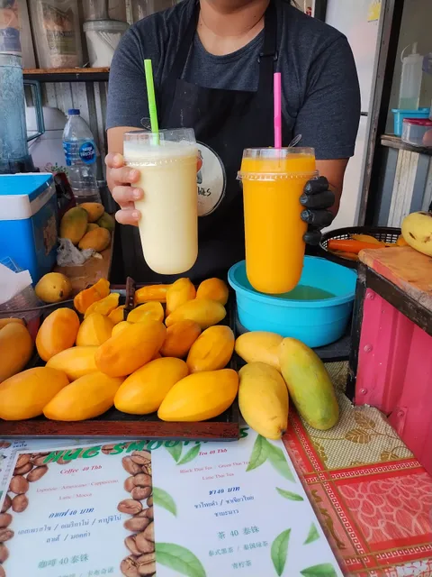 Som's Smoothies & Coffee