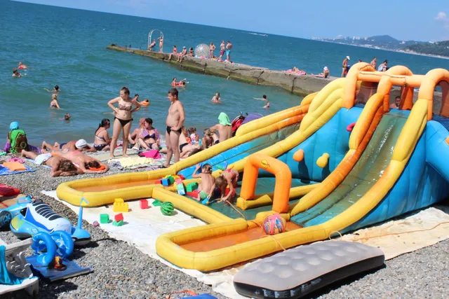 Пляж "Южный-2", Адлер,Сочи (ООО "Море").