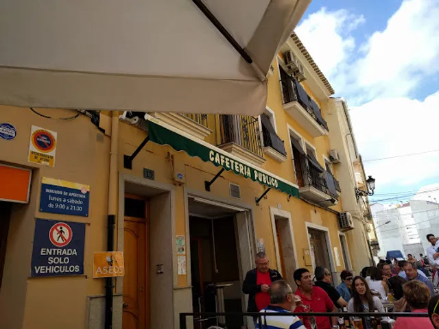 Cafetería Bar Público