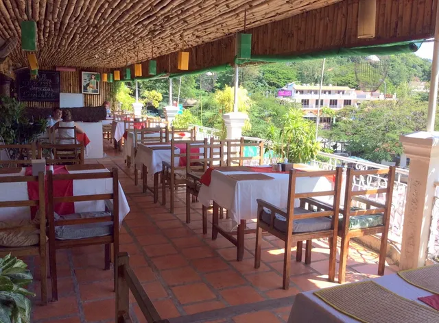 Brise De Kep Guesthouse & Restaurant