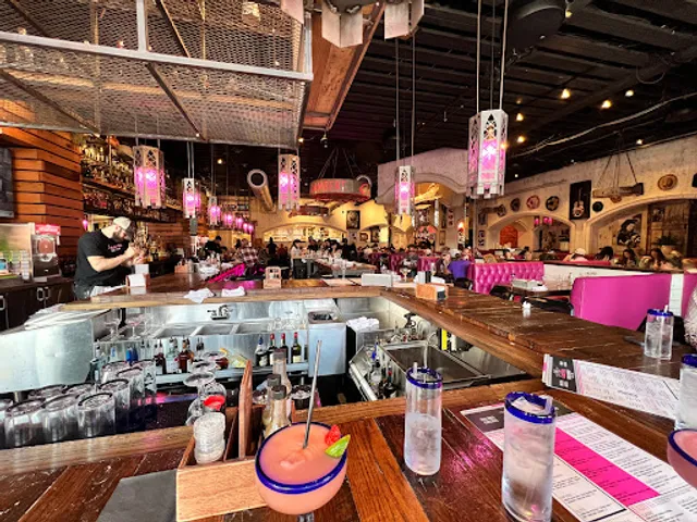 Miranda Lambert's Casa Rosa