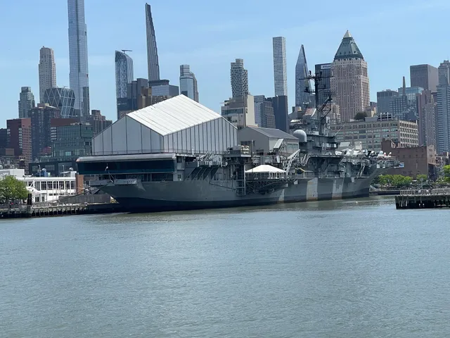 Times square Circle line