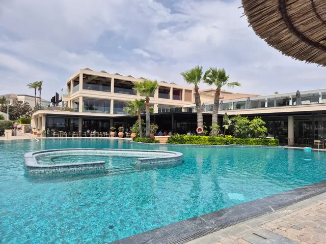 Kermia Beach Bungalow Hotel