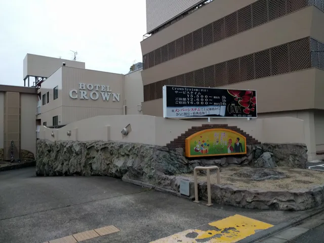 Hotel Crown