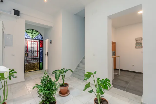 Alameda Corner. Rooms & Apartment