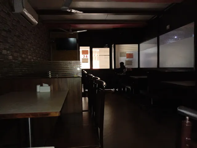 Swad Family Restaurant & Bar