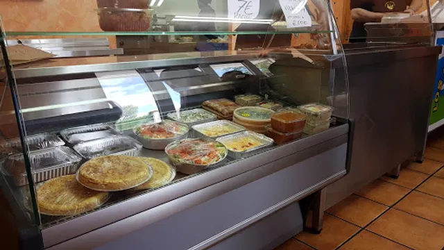 Asador De Pollos, Los Reyes Del Pollo