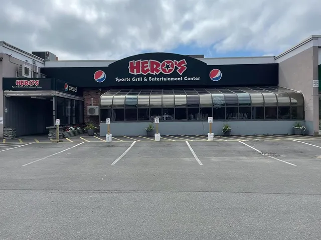 Hero's Sports Grill & Entertainment Center