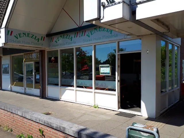 Venezia Steakhouse & Pizzeria