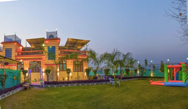 Anav Castle Lighthouse