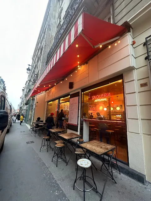 El Vecino Taquería Saint-Honoré