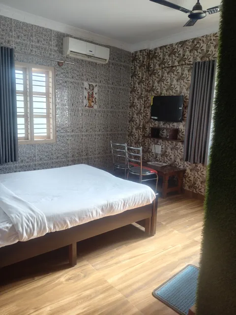 Sripavani Comfort Lodge and Party hall