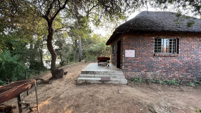 Mkolo Game Farm And Safaris