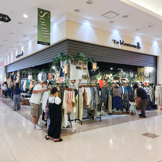 トゥーブロッサム ニューポート店