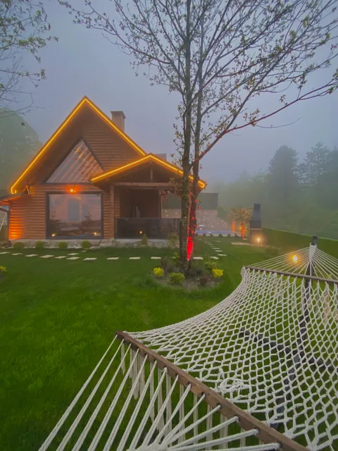 Sapanca Efsane Dağ Evi