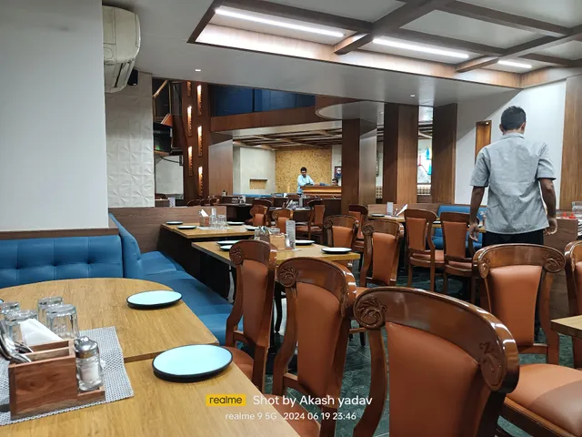 Bistro Grand - Veg All Day