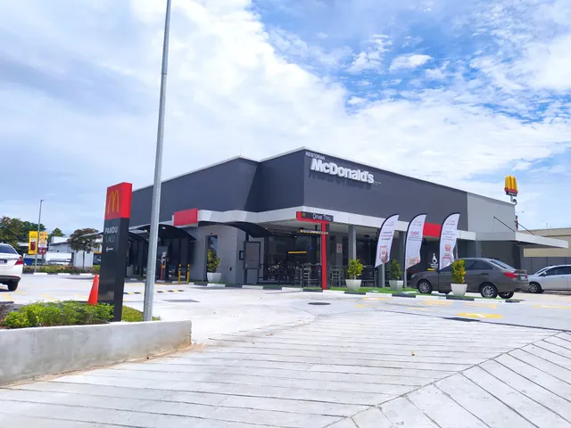 McDonald's BHP Plentong DT