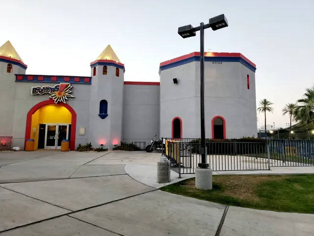 Boomers Palm Springs