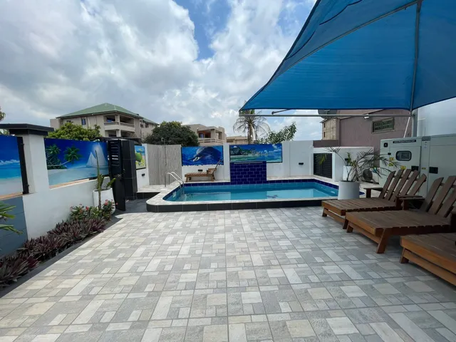 Richie’s Apartments