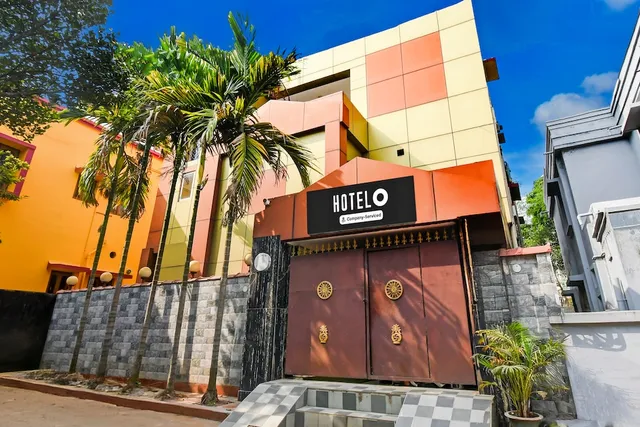 Hotel O Swaranpuri Near KIIT Square