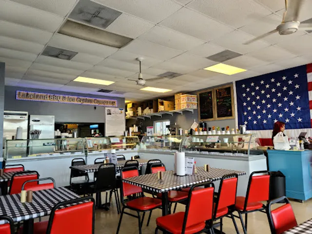 Lakeland BBQ Company Restaurant, Catering & Ice Cream