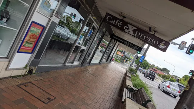 Cafe Expresso Eat in & Takeaway