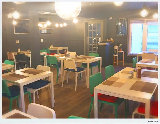 Diner 81 (Korean, Japanese & Western Foods)