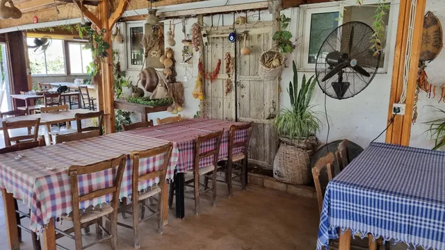 Garavolli Cafe Bar Restaurant