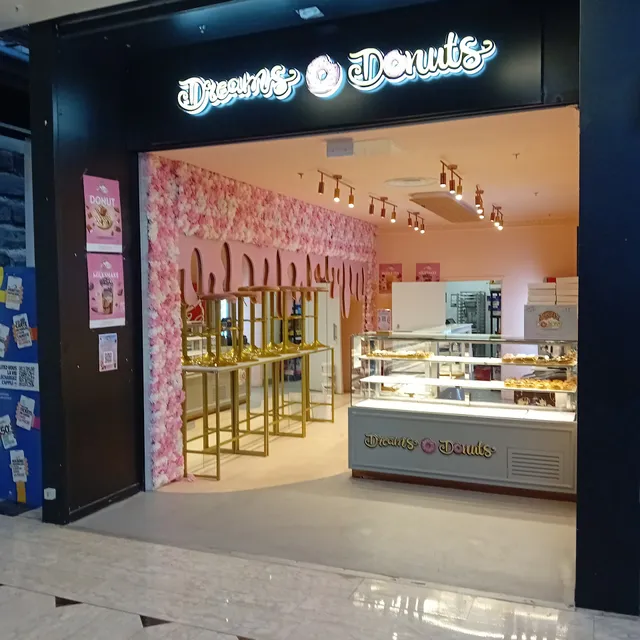 Dreams Donuts