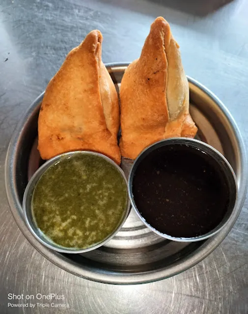 Geeta samosa center(ghuma)