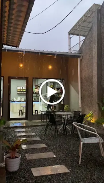 Roemah Kopi & Roastery