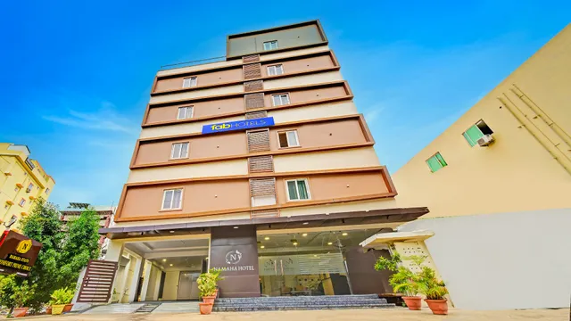 FabHotel Namaha Suites