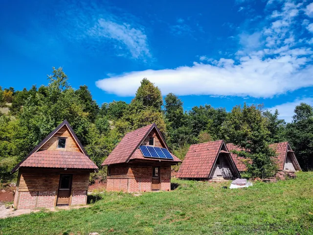 Камп „Сесалачка пећина“