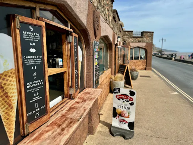 Arches Beach Cafe & Takeout