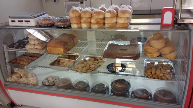 Pães e cia panificadora e confeitaria