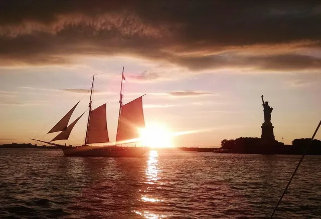 Clipper City Tall Ship - Operated by Manhattan By Sail