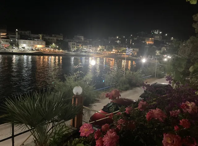 To Pithari Skala Maries