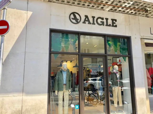 Boutique Aigle Tours