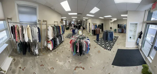 Fashion Forward Consignments
