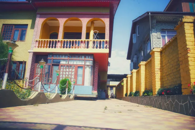 Rustic Retreat Home Stay