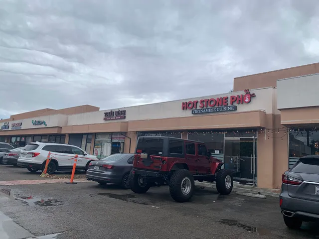 Hot Stone Pho - Garden Grove